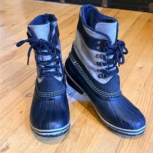 Sorel Gray & Black Softly Lined Warm Waterproof Boots